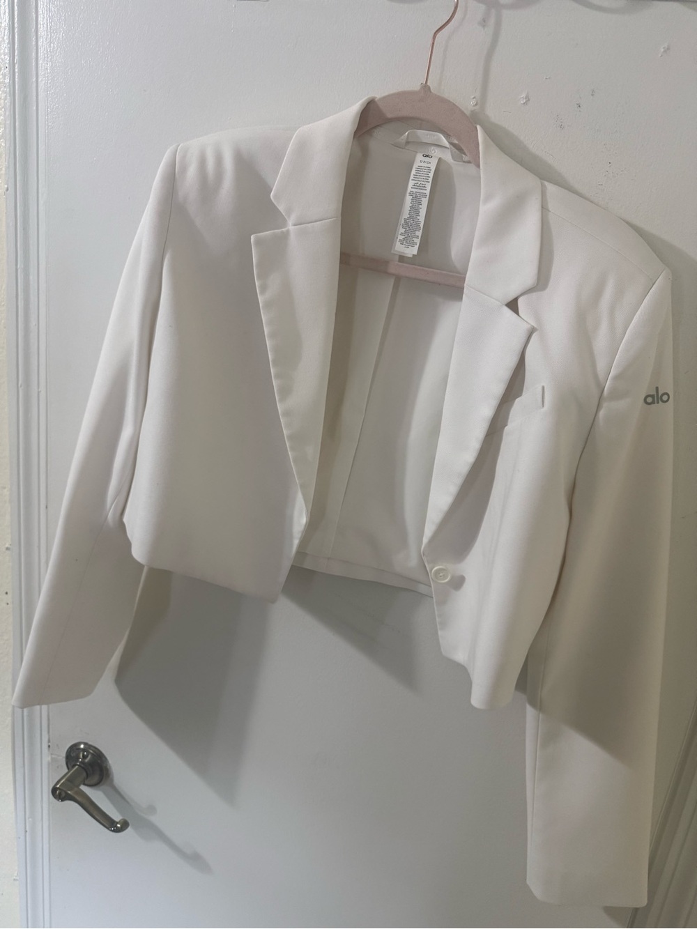 ALO Yoga Cropped Cream Blazer Jacket